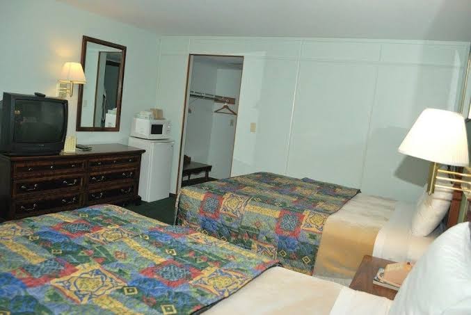 Royal Inn - Hudson I-94 photo 2