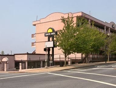 Downtown Inn & Suites