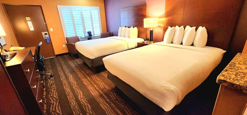 Best Western Plus Stovall's Inn photo 2