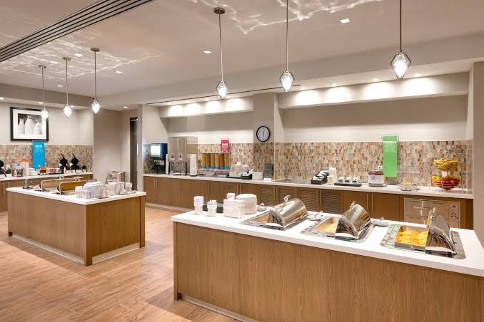 Hampton Inn & Suites Anaheim Resort Convention Center