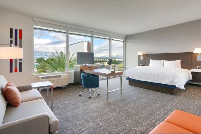 Hampton Inn & Suites Anaheim Resort Convention Center photo 3