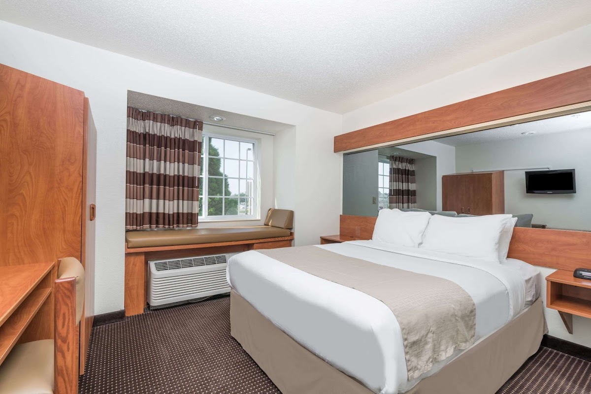 Microtel Inn & Suites by Wyndham Rice Lake photo 2