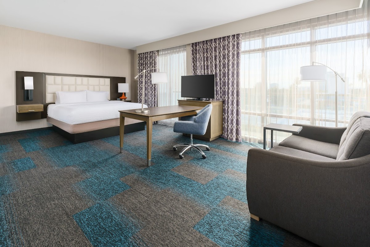 Hampton Inn & Suites LAX El Segundo photo 2