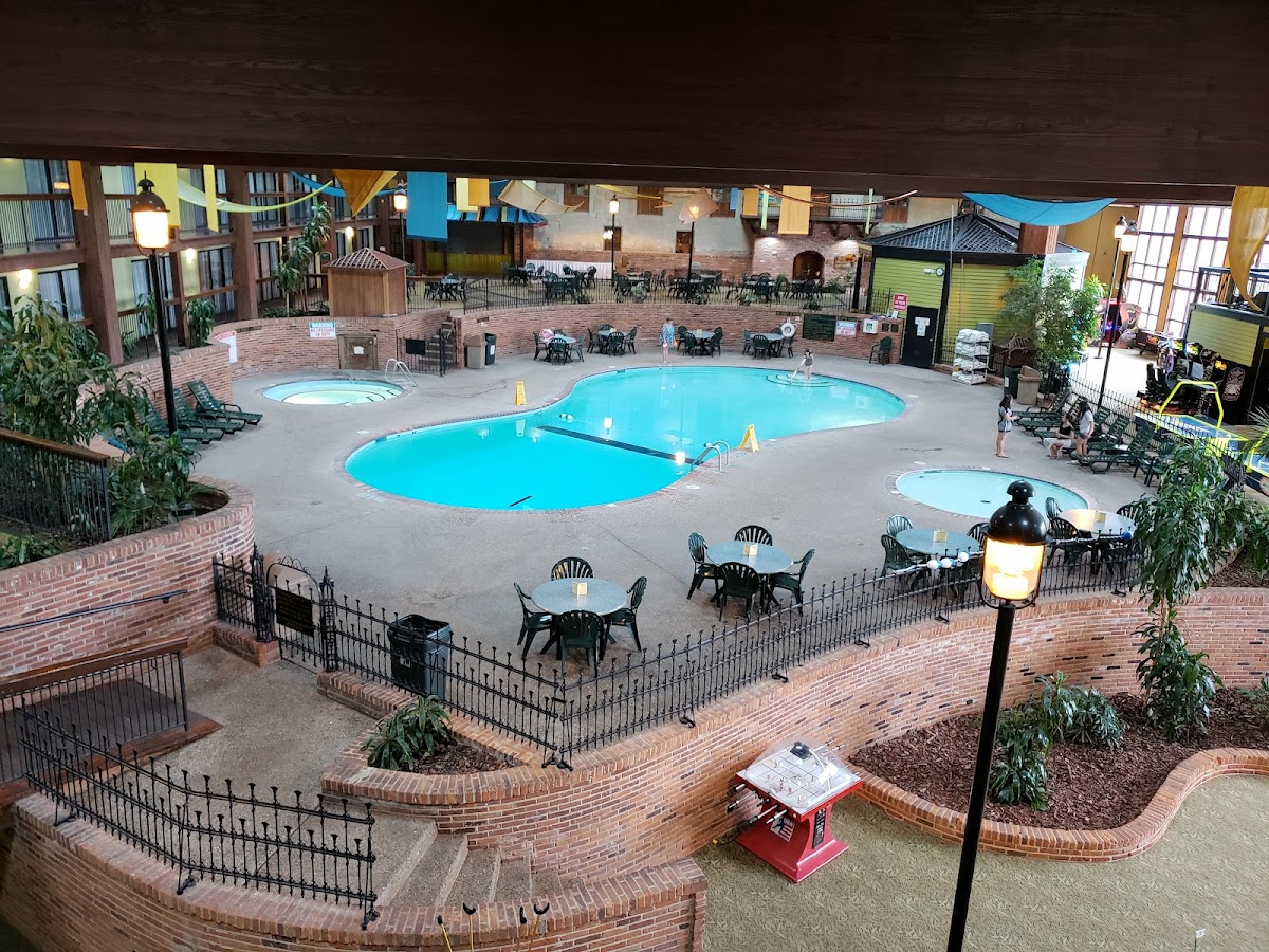 Holiday Inn Saint Louis West at Six Flags by IHG photo 3
