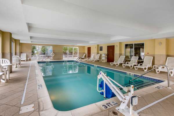 Comfort Suites Seaford photo 3