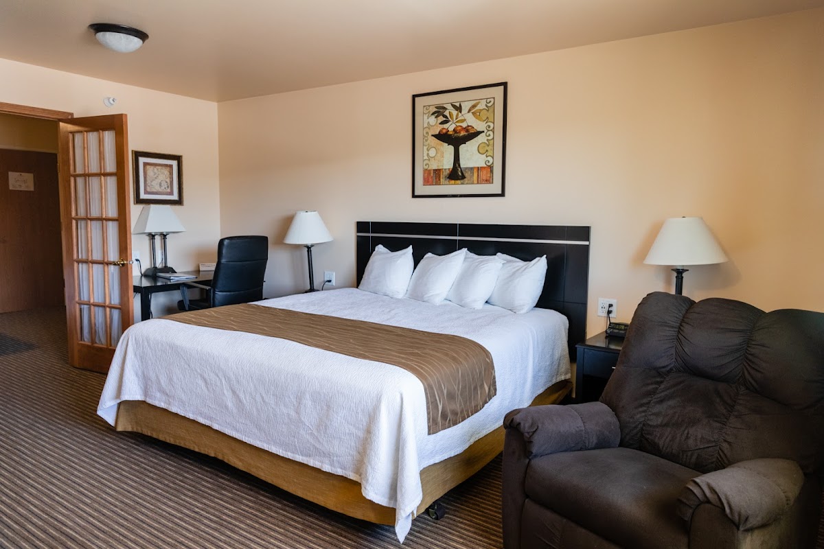 Cottonwood Inn & Suites photo 2