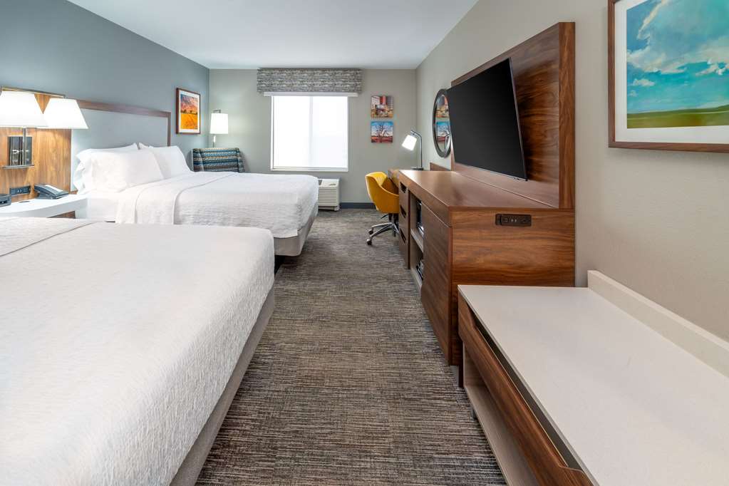 Hampton Inn Mitchell photo 2