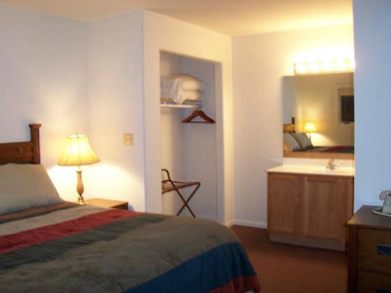 NorthWest Lodging photo 3
