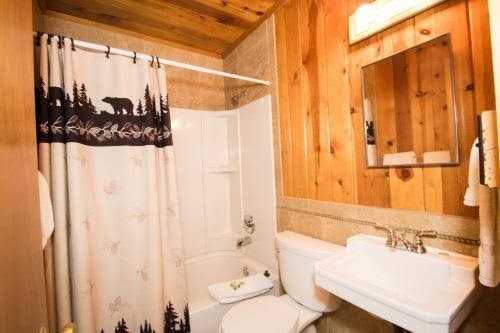 The Lodge at Red River photo 3