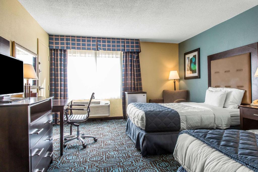 Regency Inn and Suites New London , Mystic photo 2