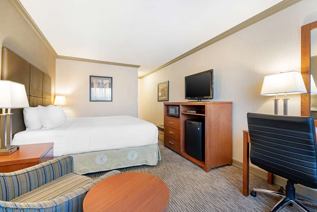 Best Western Plus Barclay Hotel photo 2