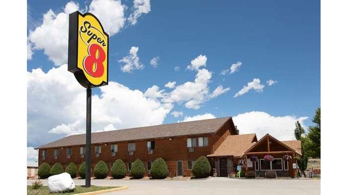 Super 8 by Wyndham Dubois