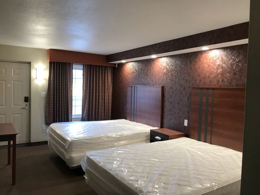 JZ Motel & Suites photo 2