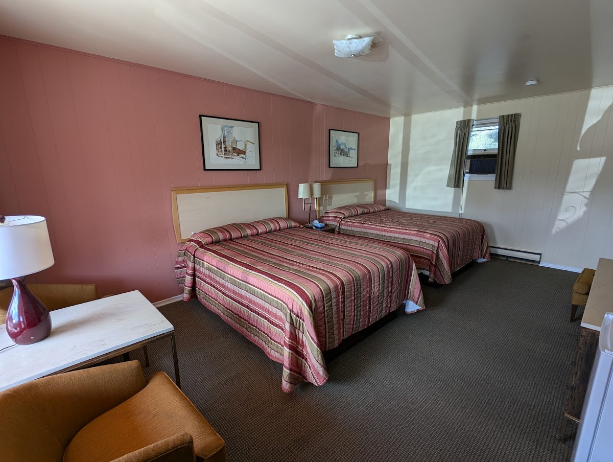 Red Top Motor Inn photo 2