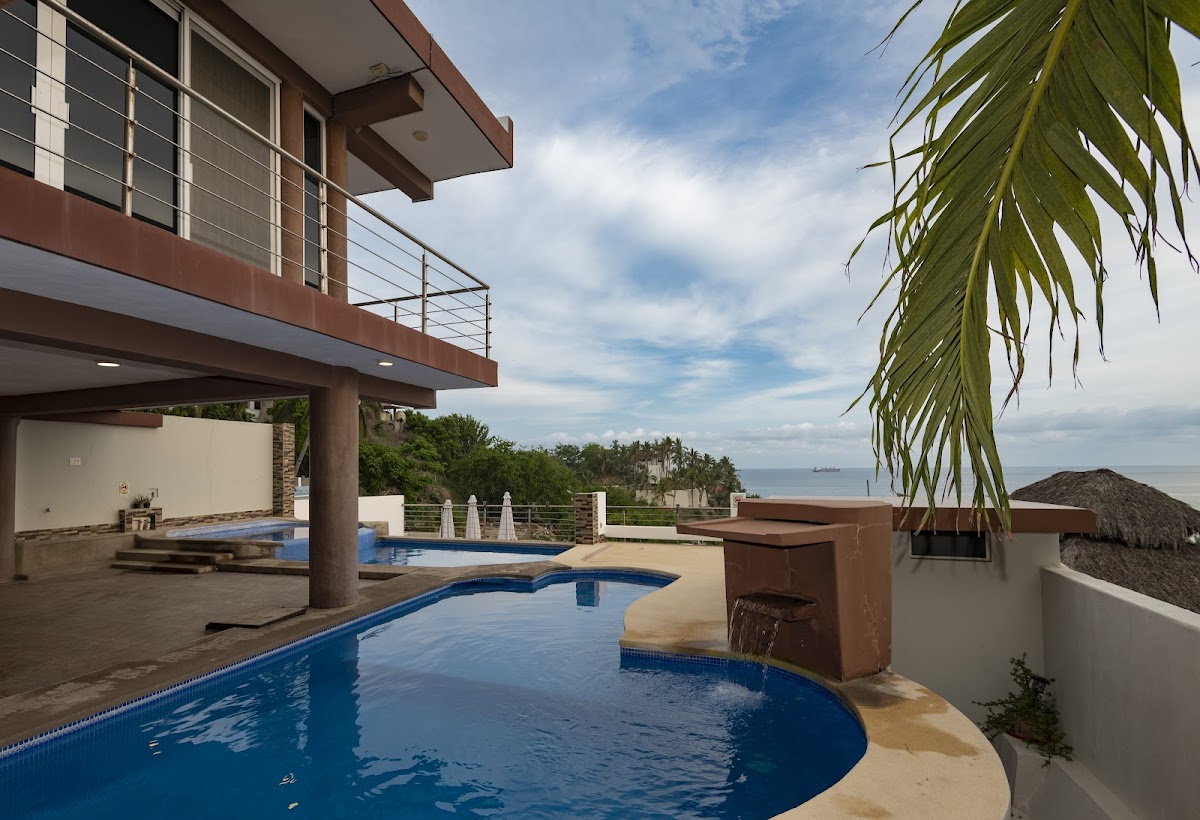 Collection O Grand View Suites photo 2