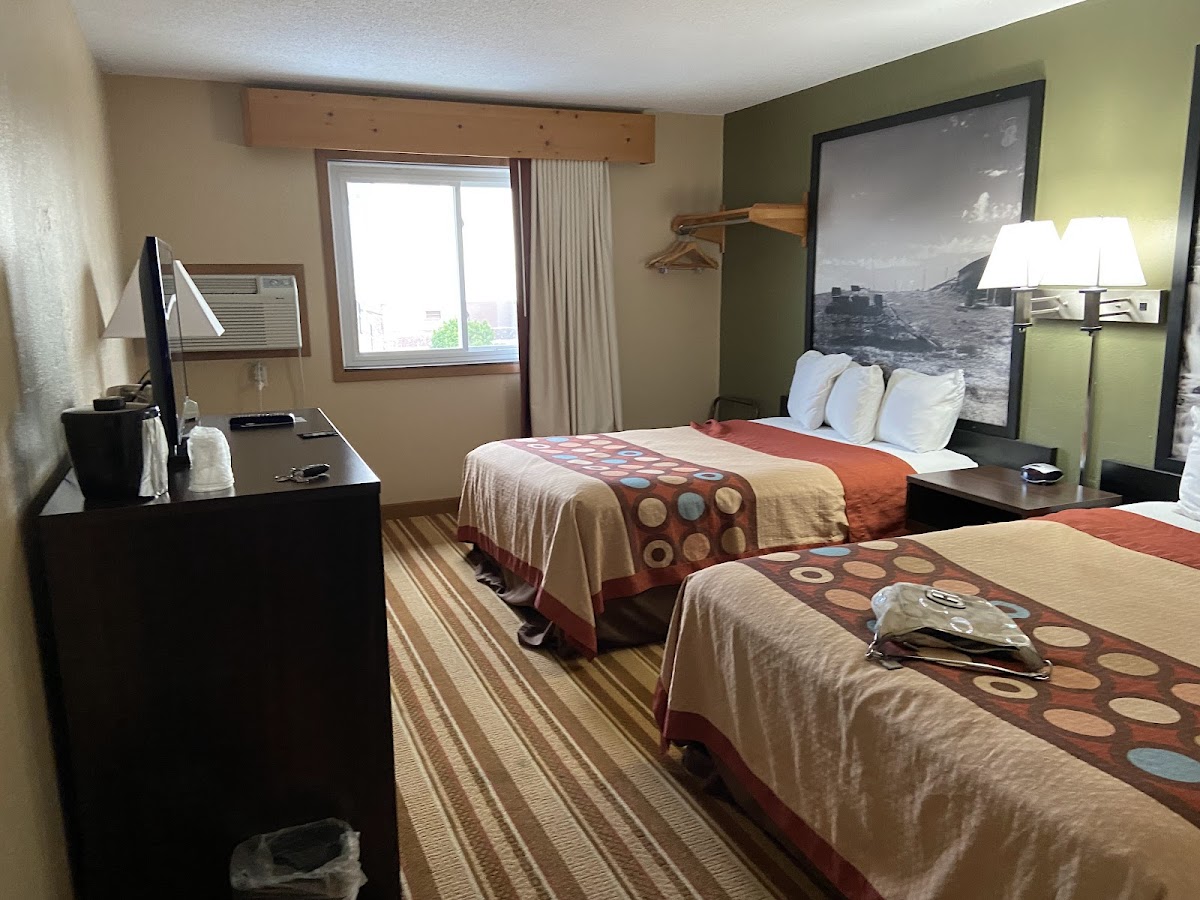 Super 8 by Wyndham Chamberlain SD photo 2