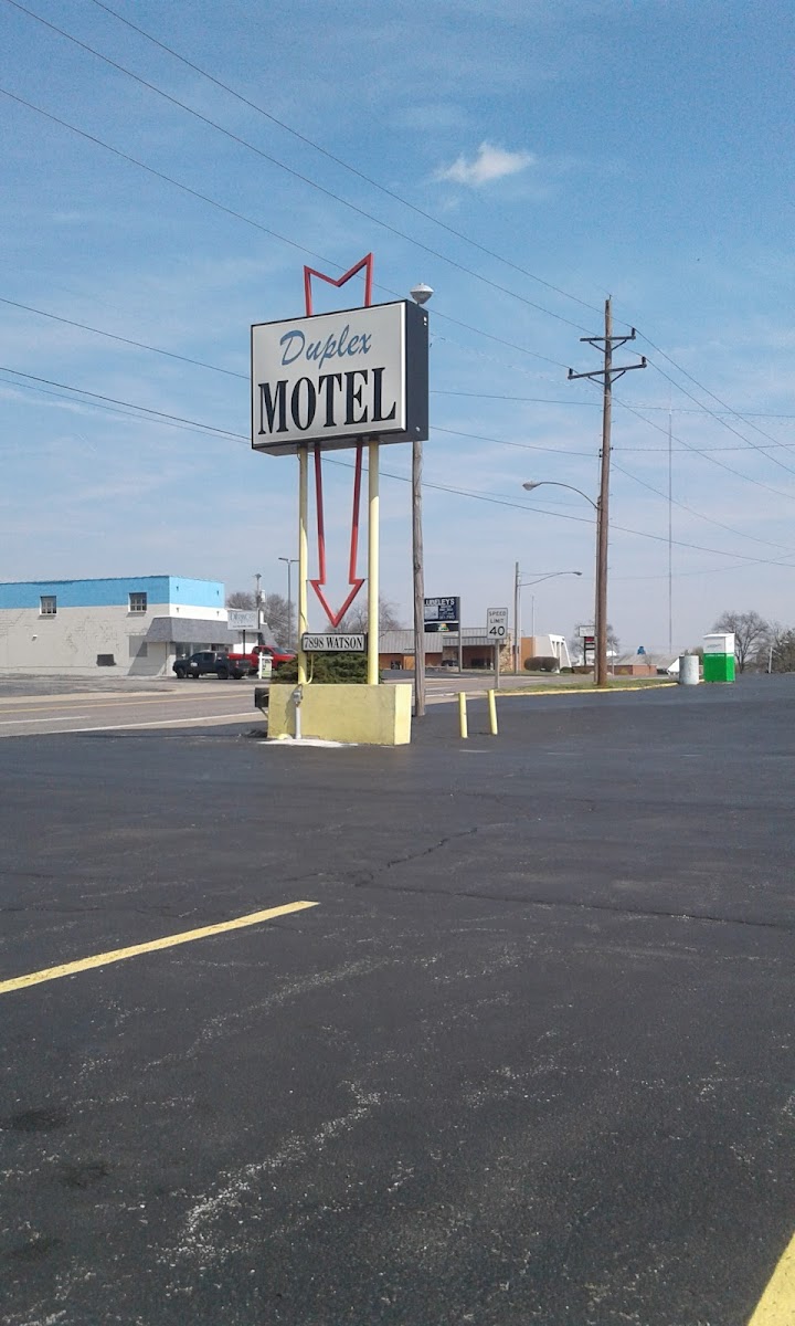 Duplex Motel photo 2