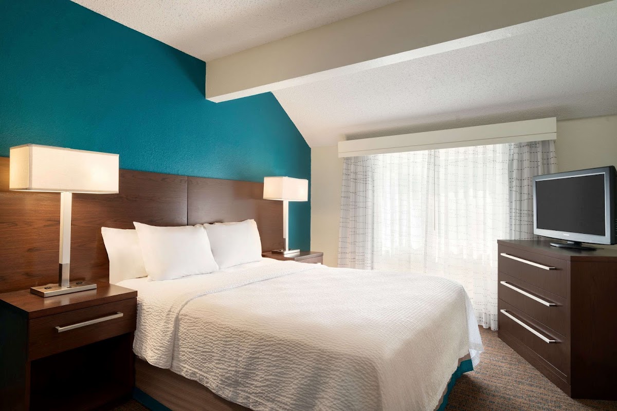Hawthorn Suites by Wyndham Tinton Falls photo 2
