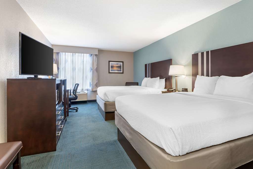 Best Western St. Clairsville Inn & Suites photo 2