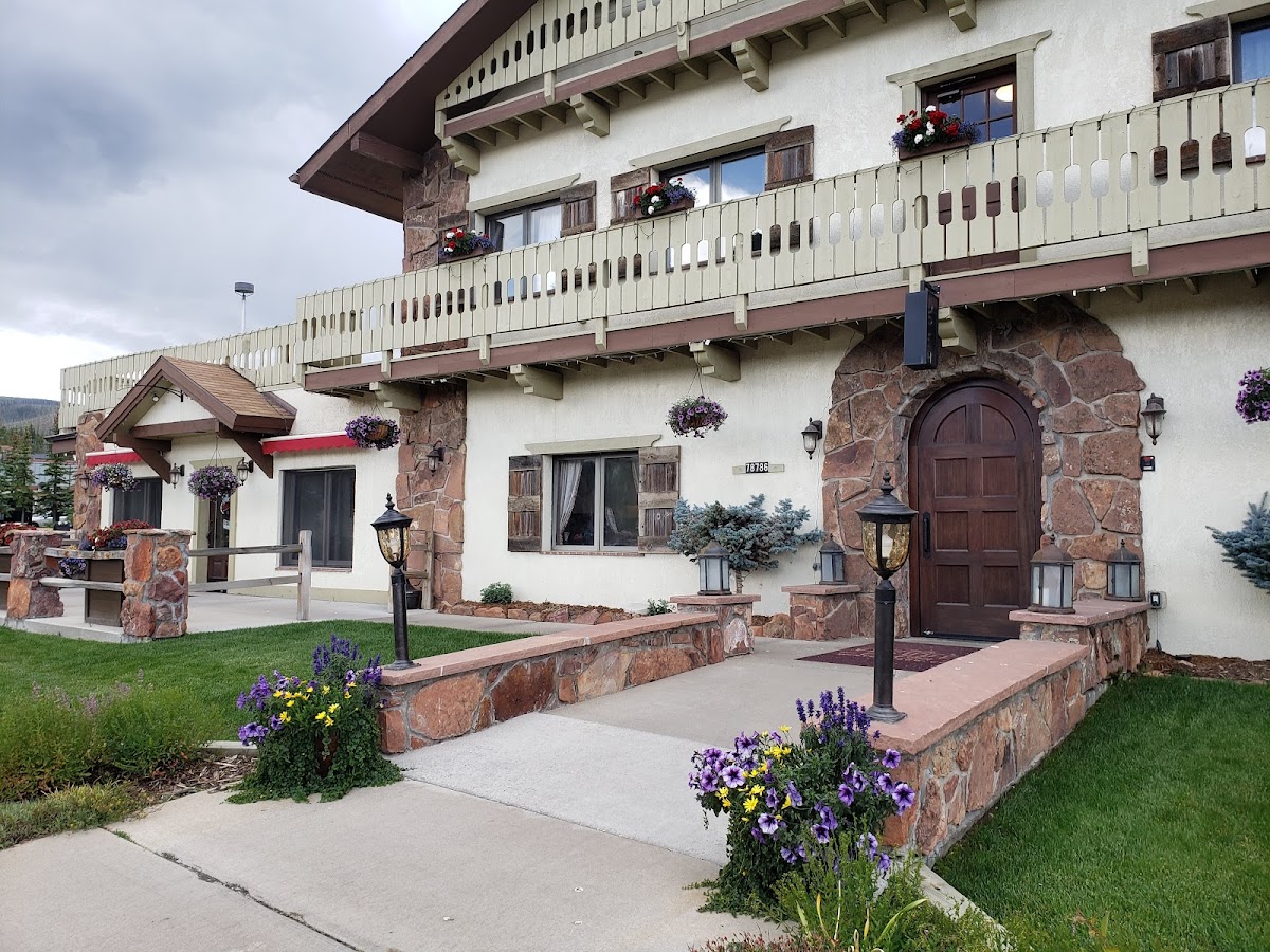 Vasquez Creek Inn