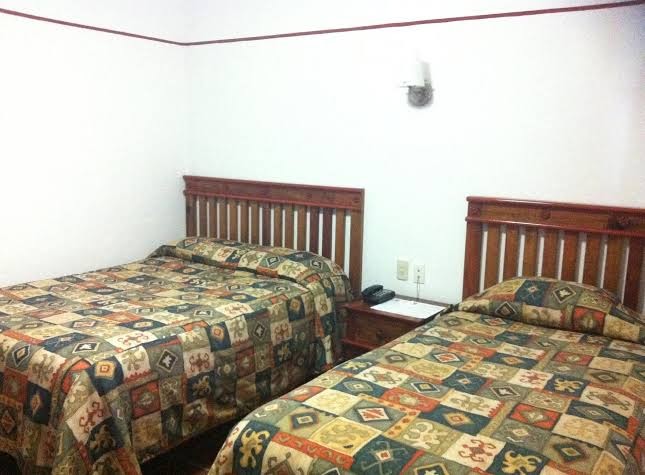 Hotel El Castellano photo 2