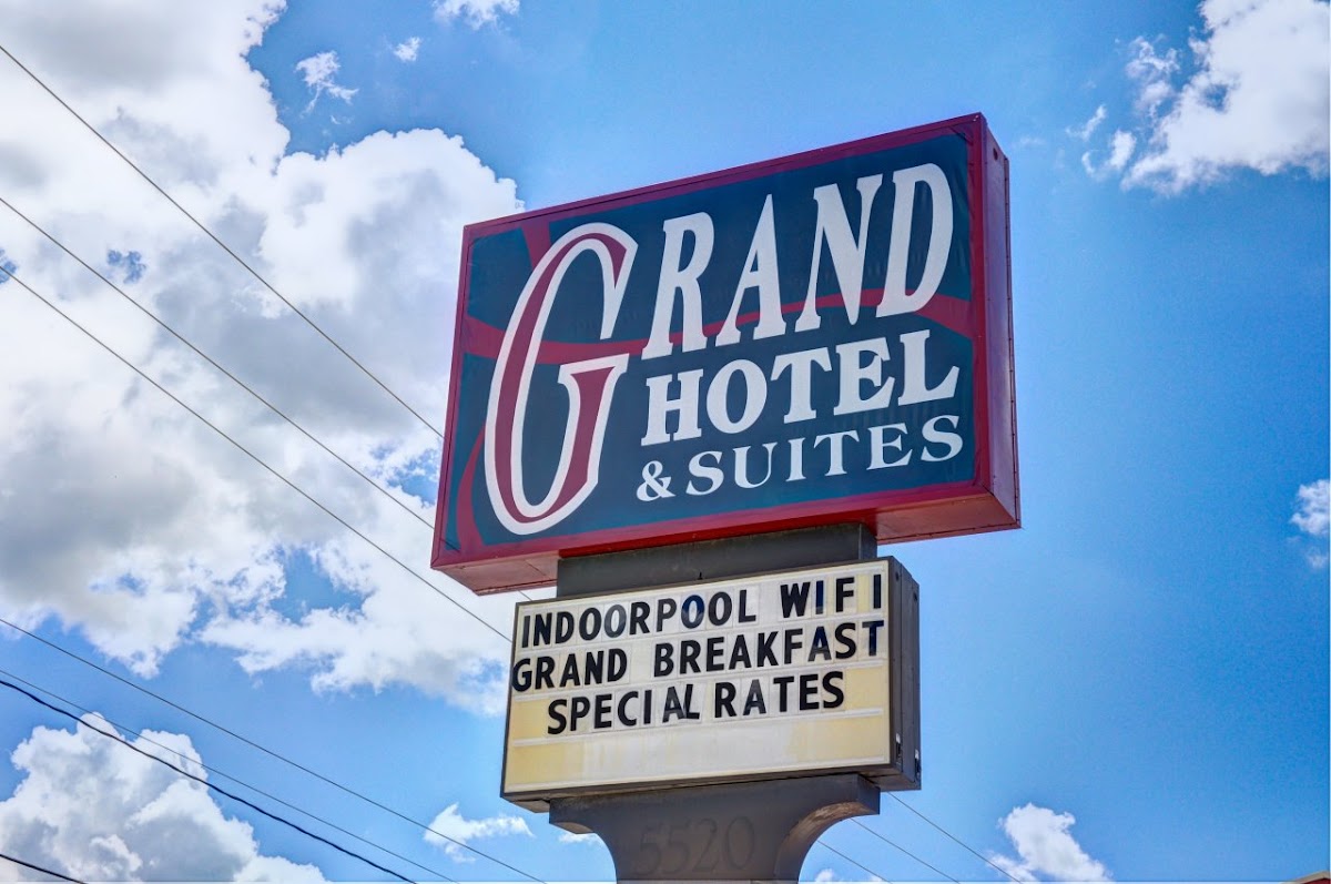 Super 8 by Wyndham Gurnee photo 2