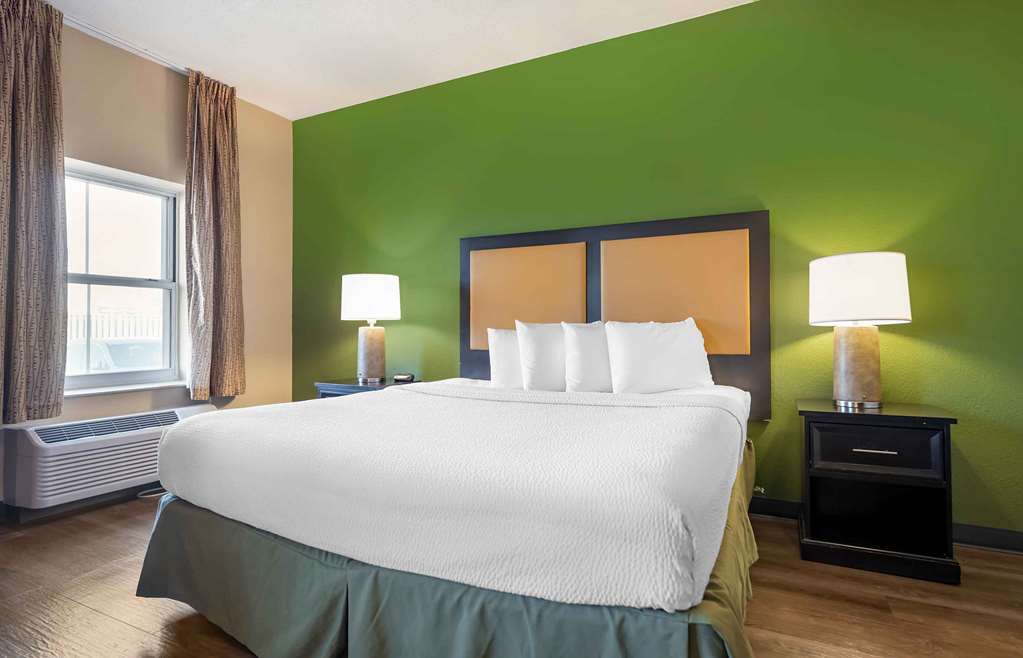 Extended Stay America Suites- Chicago - O'Hare - Allstate Arena photo 2