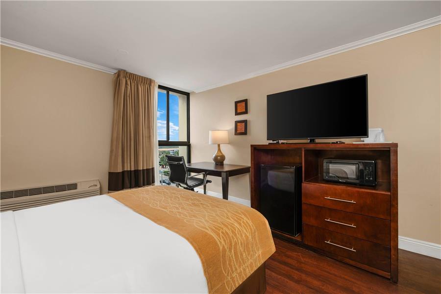 Comfort Inn Oceanside Deerfield Beach photo 2