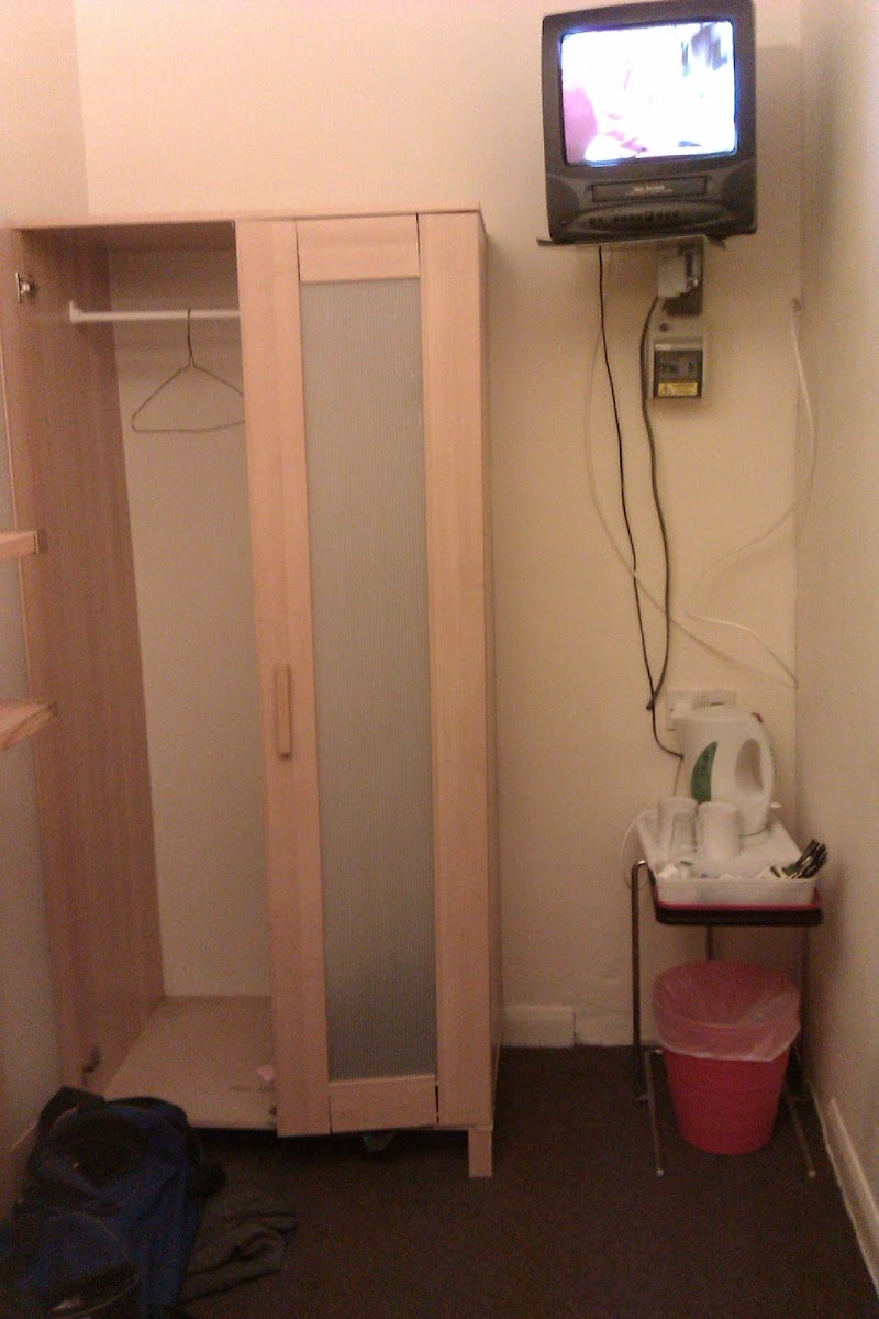 1st Bed photo 2