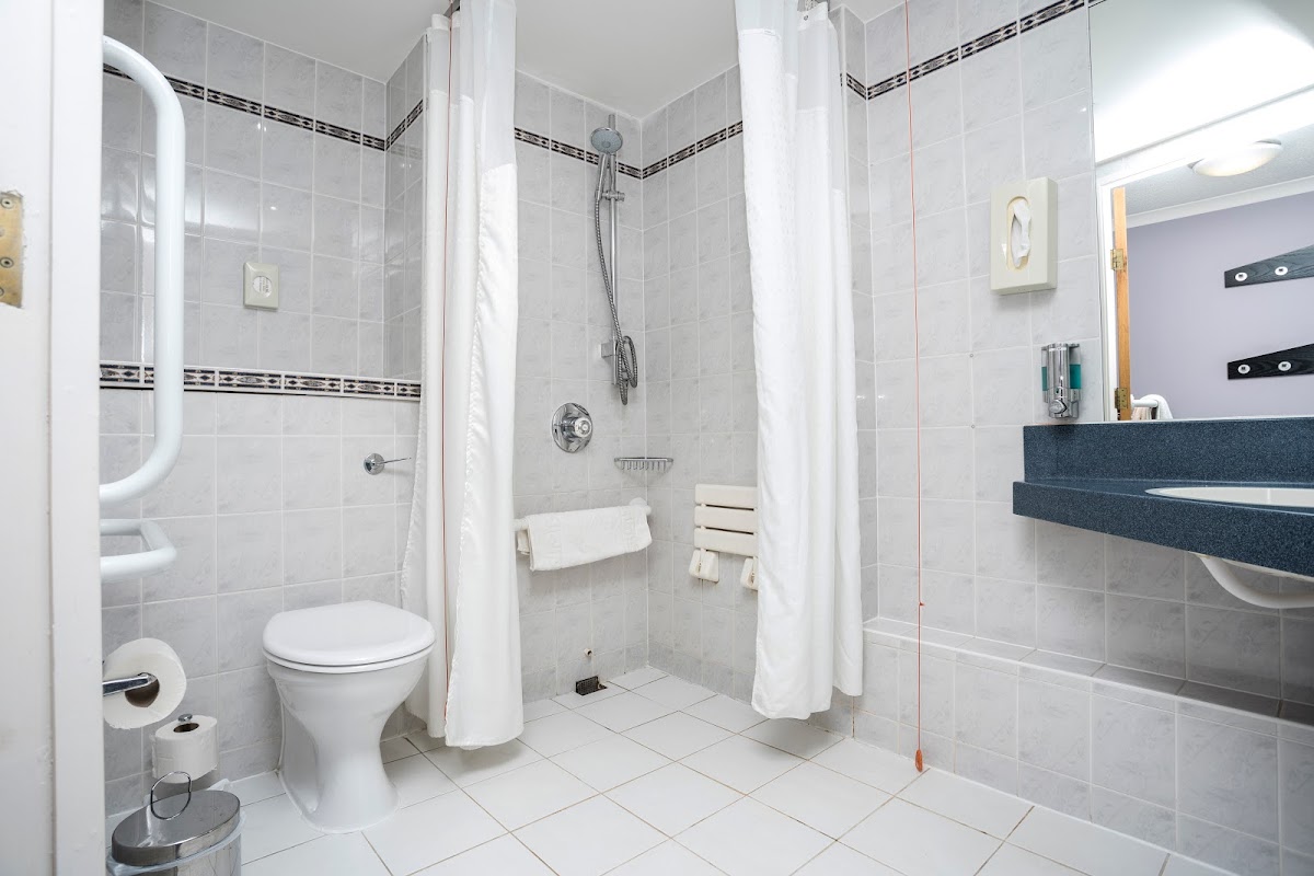 Holiday Inn Express Stafford by IHG photo 3