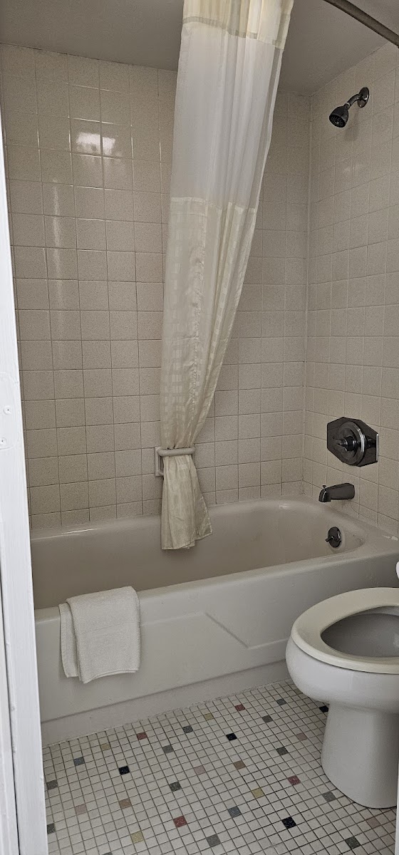 Coachman Inn photo 3