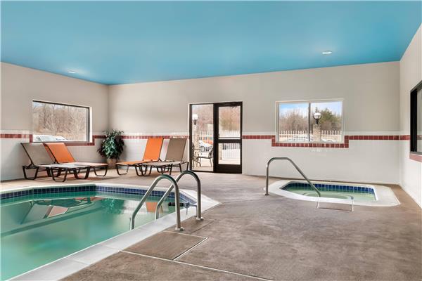 Comfort Inn & Suites North East photo 3