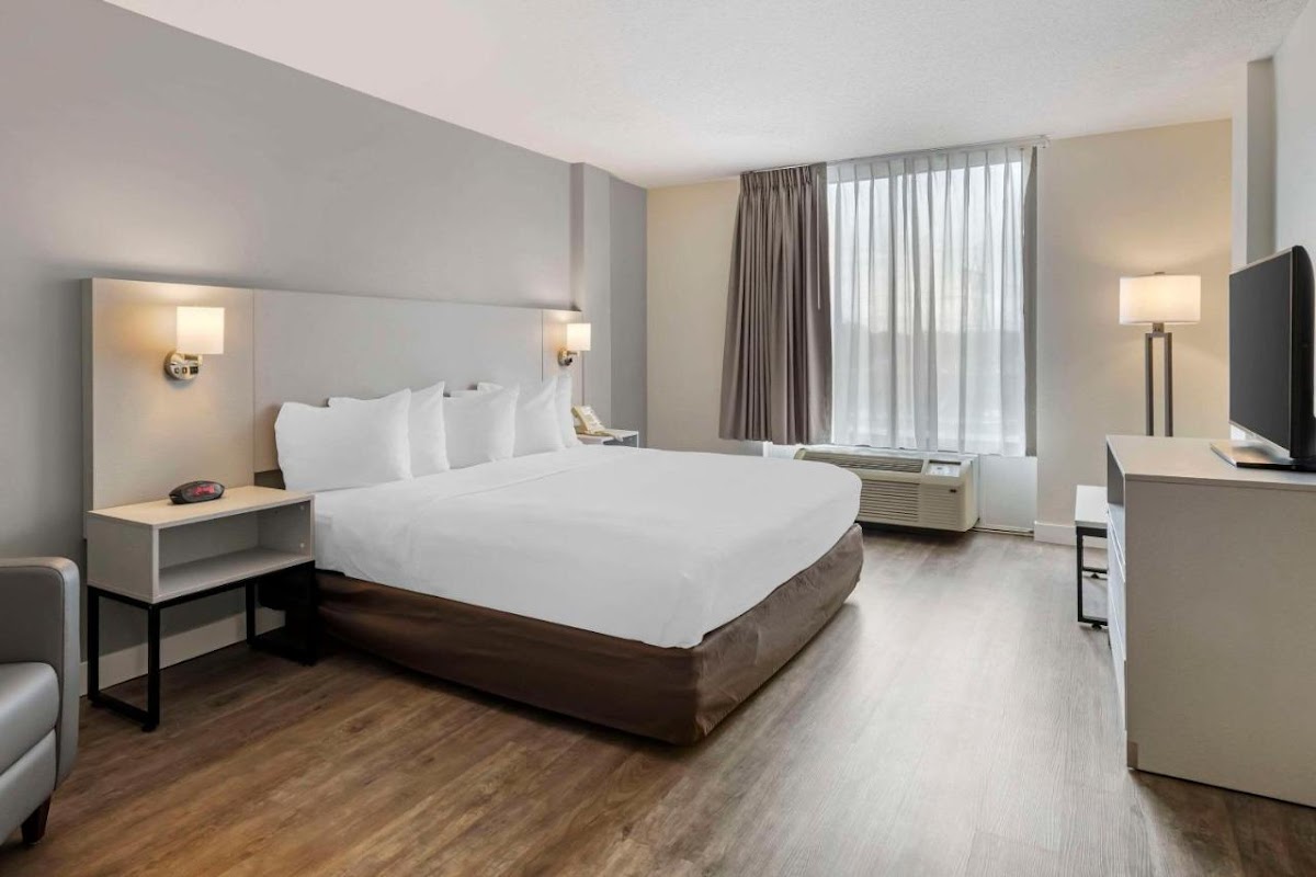 MainStay Suites MSP Airport - Mall of America photo 2