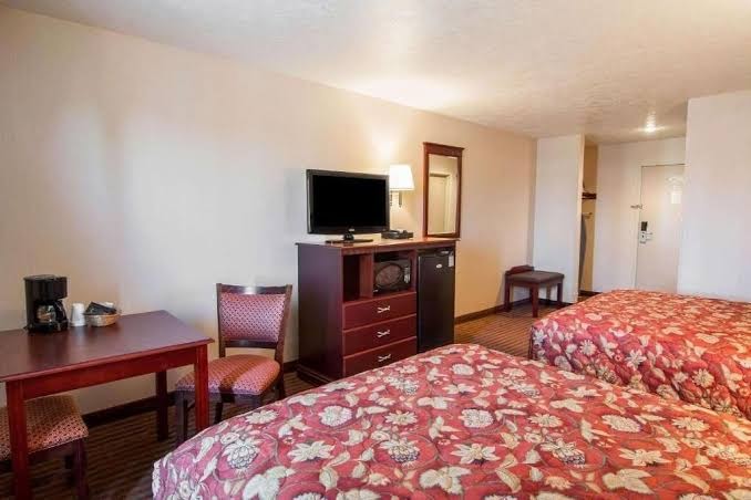 Bridgeway Inn & Suites Sublimity (Salem Area) photo 3