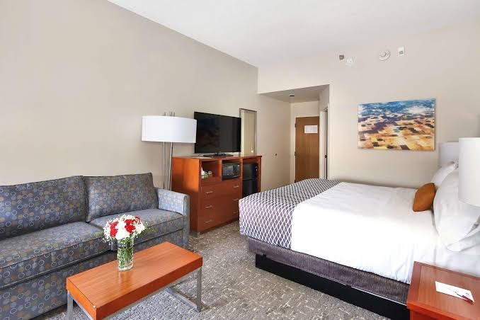 Best Western Plus Roswell/Alpharetta photo 2