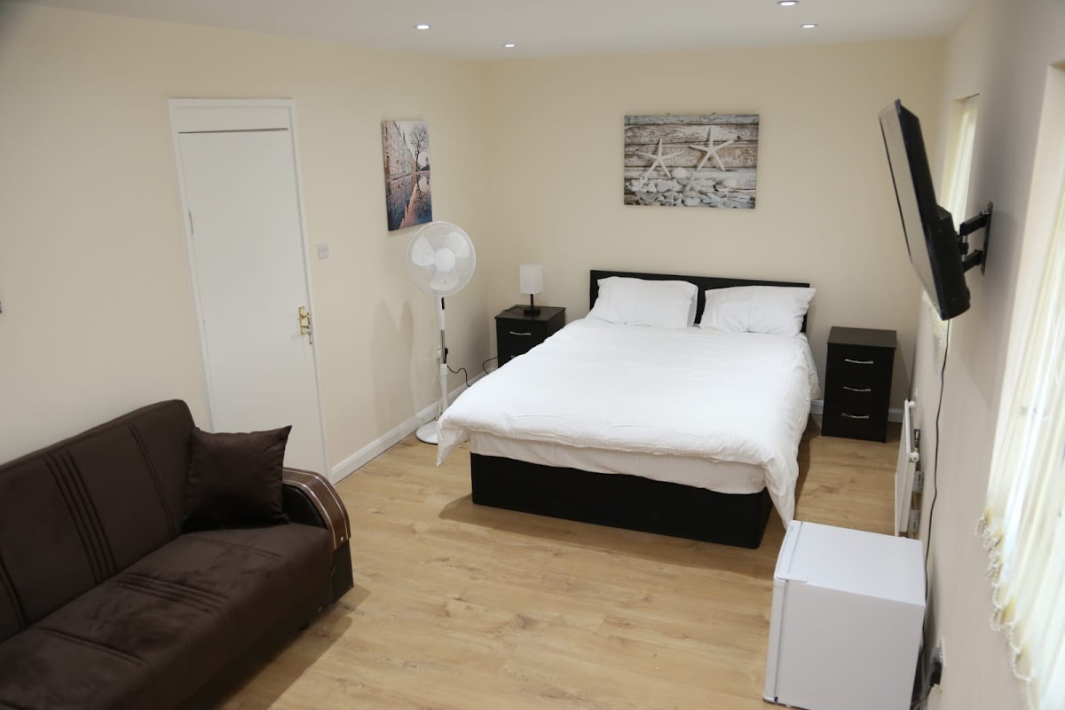 A A Guest Rooms photo 2