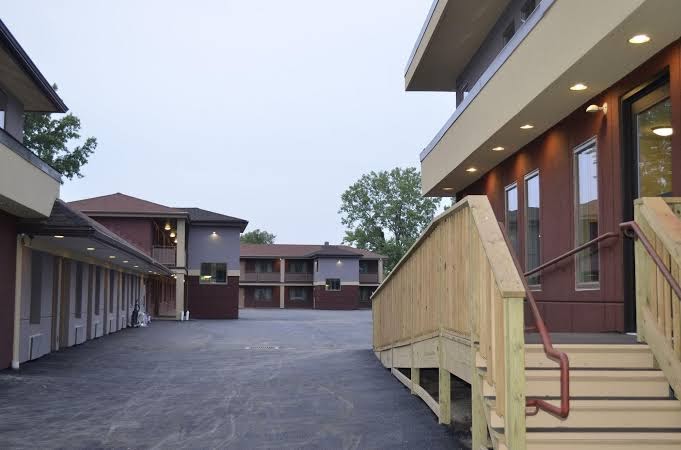 Aarya Hotel By Niagara Fashion Outlets