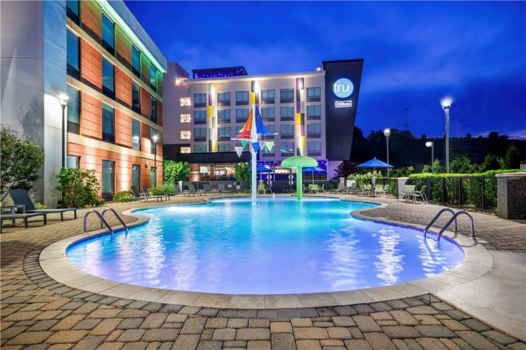 Tru by Hilton Pigeon Forge