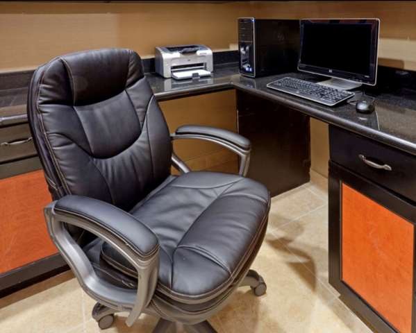 Comfort Inn & Suites Dallas Medical-Market Center photo 3