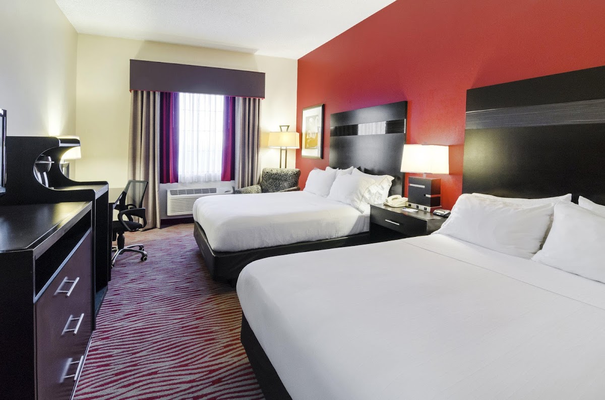 Holiday Inn Express & Suites Vinita by IHG photo 2