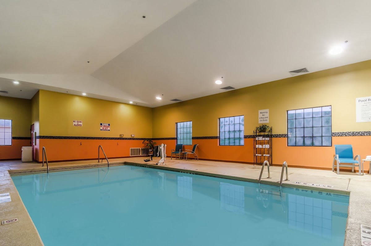Holiday Inn Express & Suites Vinita by IHG photo 3