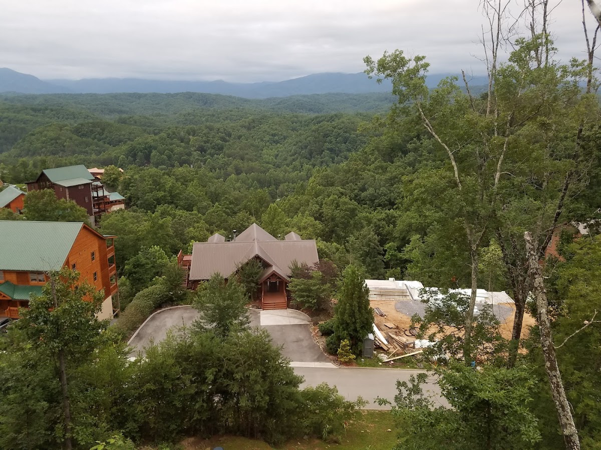 Majestic Lodge photo 2