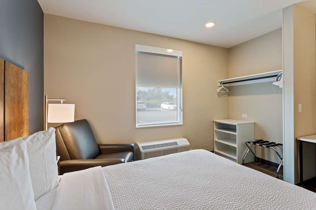 Extended Stay America Premier Suites- Titusville - Space Center photo 3