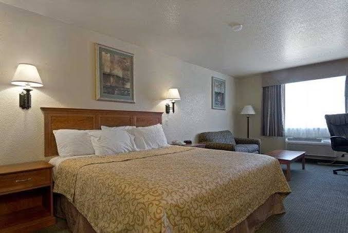 Quality Inn Alpine photo 3