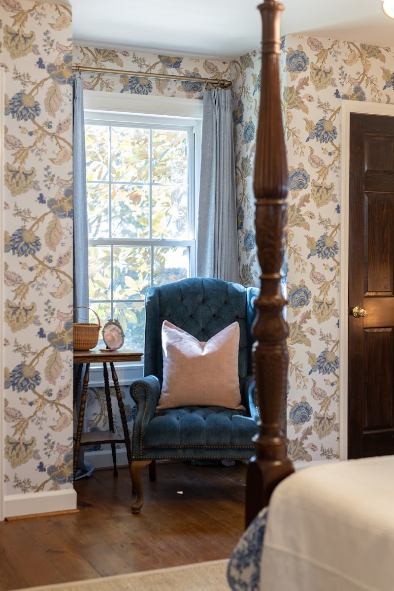 The Ellie Inn photo 2