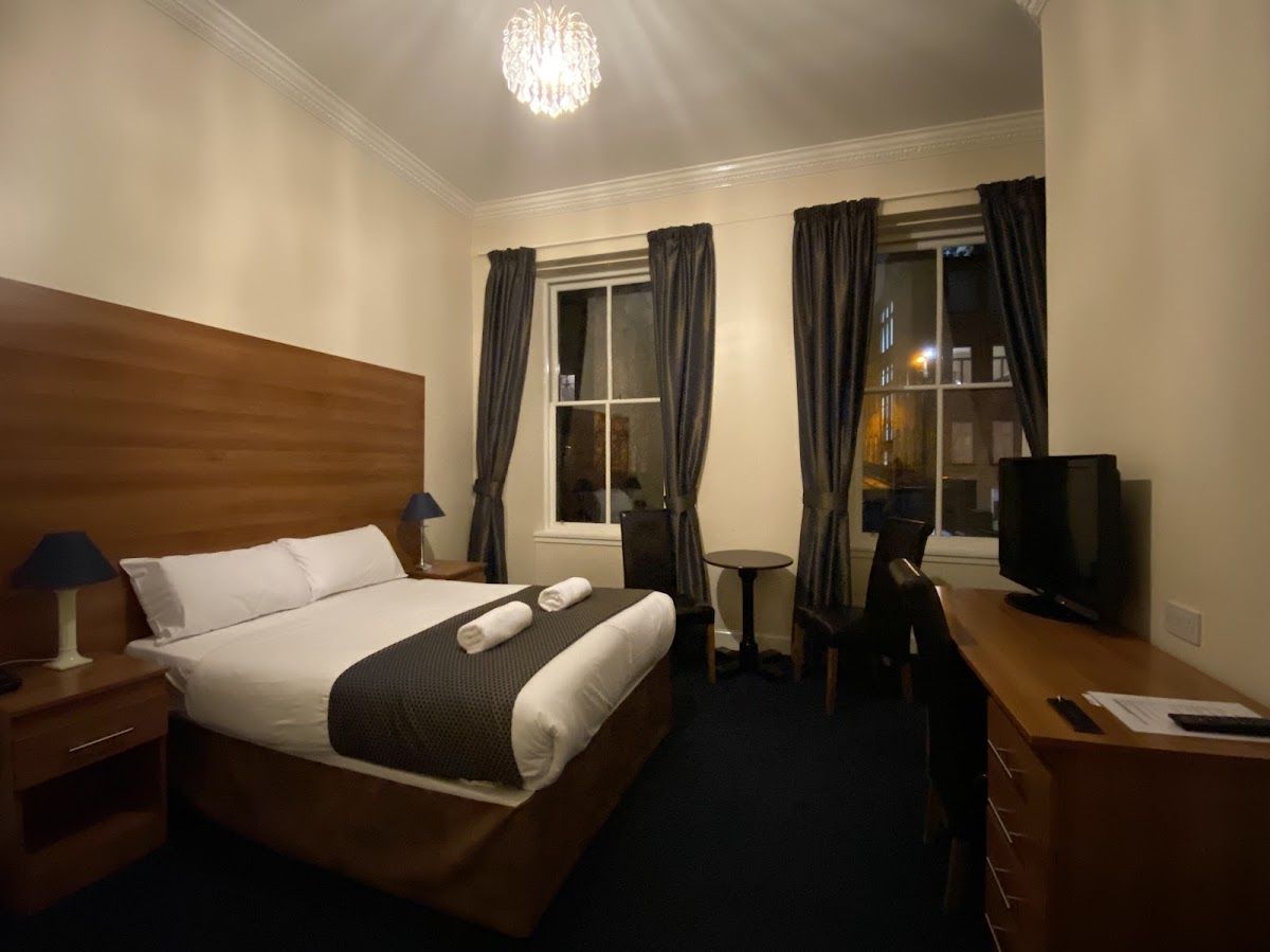 Heritage Hotel photo 2
