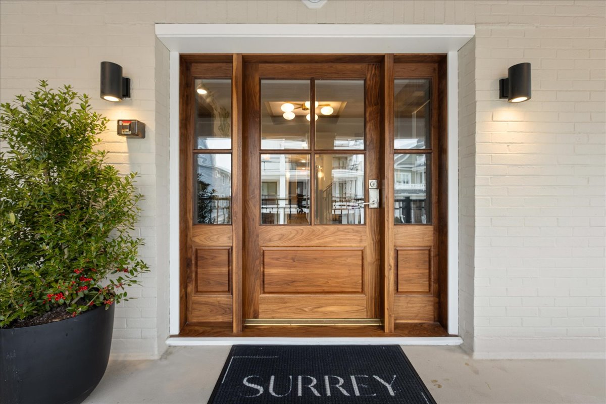 Surrey Beach House photo 3