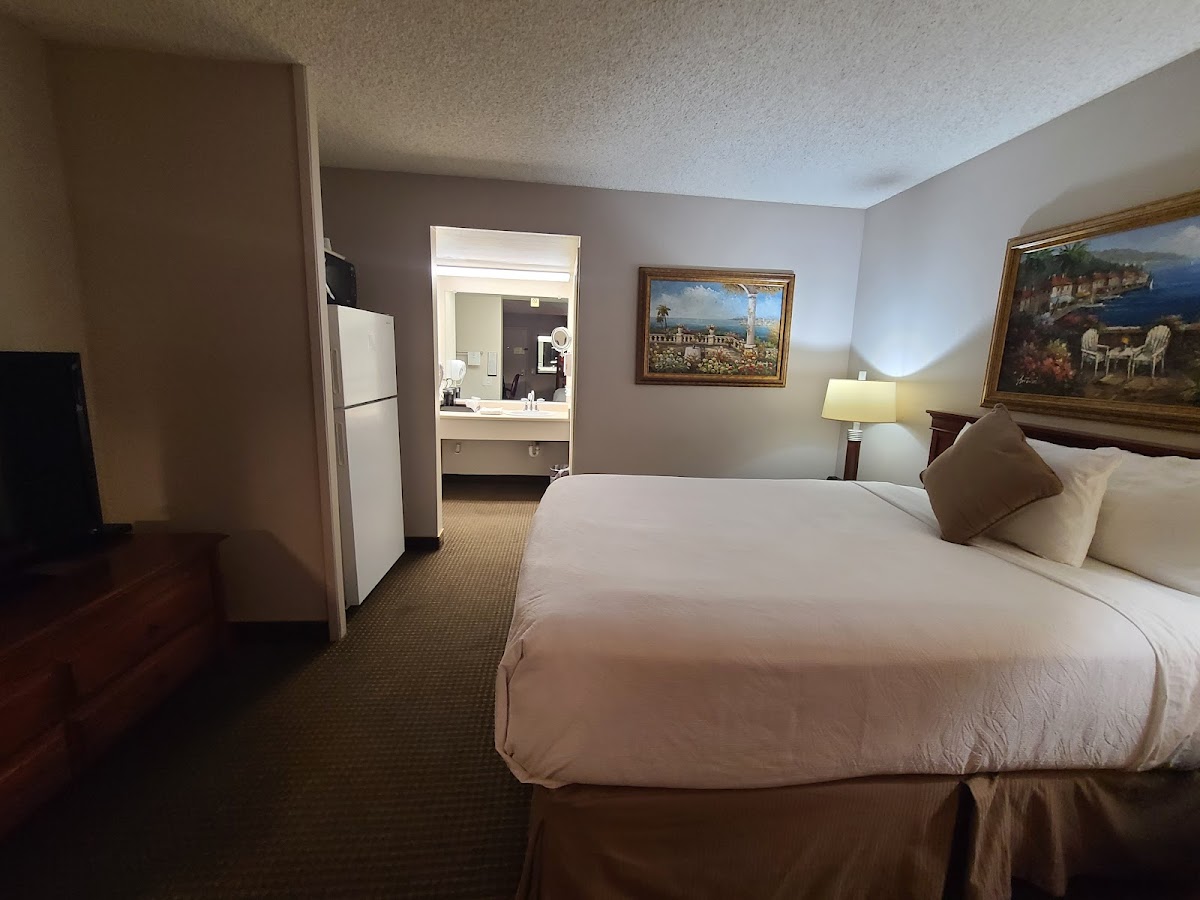 O'Cairns Inn & Suites photo 2