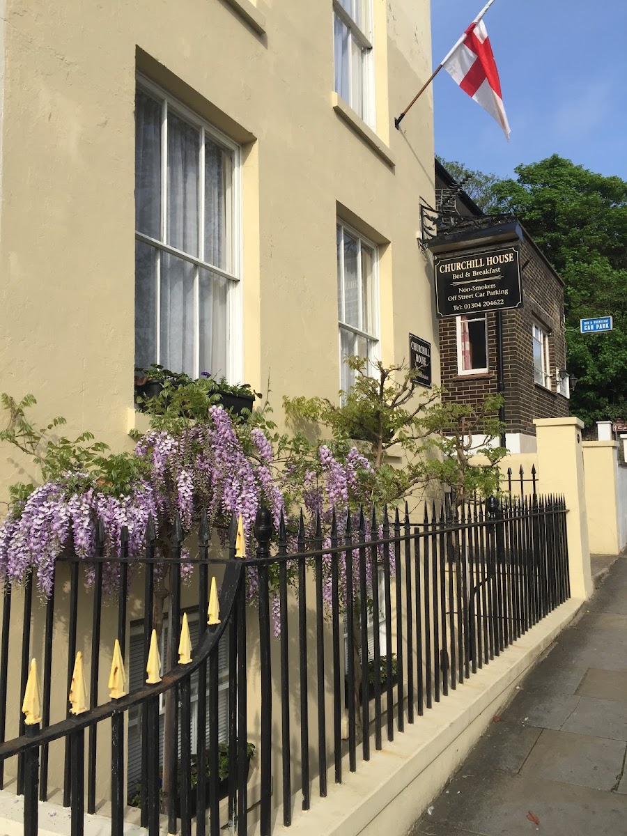 Churchill Guest House photo 3