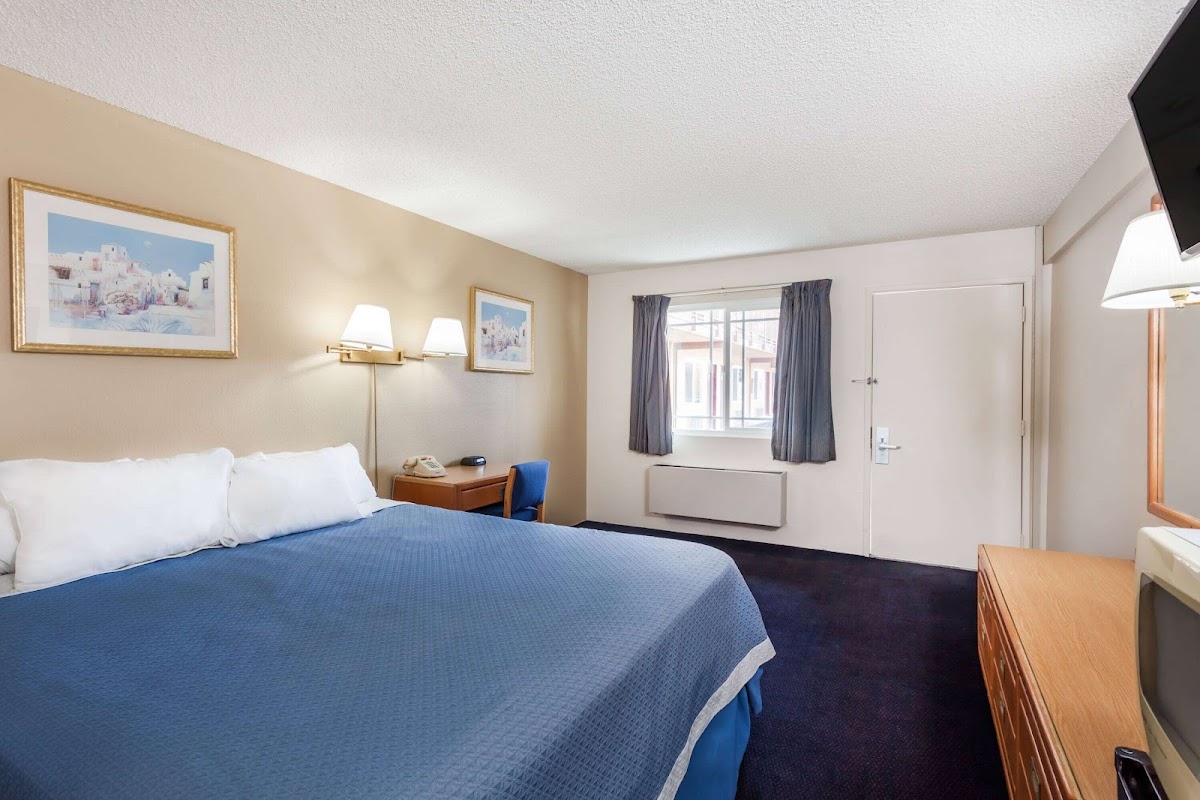Days Inn by Wyndham Barstow photo 3